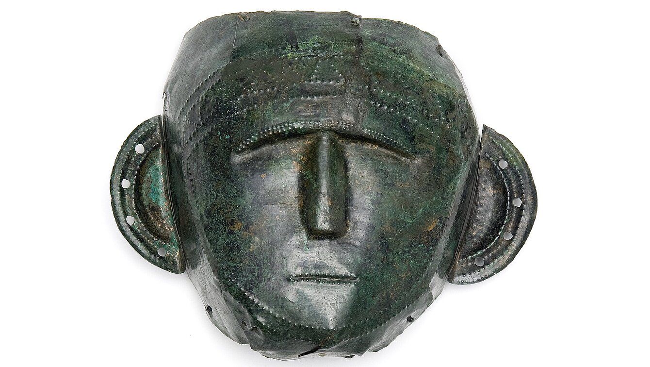 Bronzemaske zurück nach Großklein